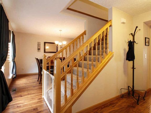 3rd image of 3189 Heather Meadow Pl