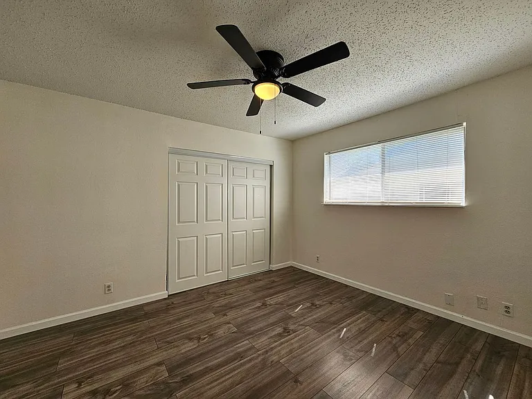 1208 Preswick Cir — Photo 13