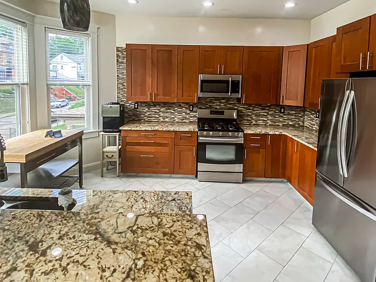 230 N Fairmount St #2 — Photo 10
