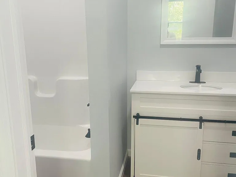 27 Farview St — Photo 10
