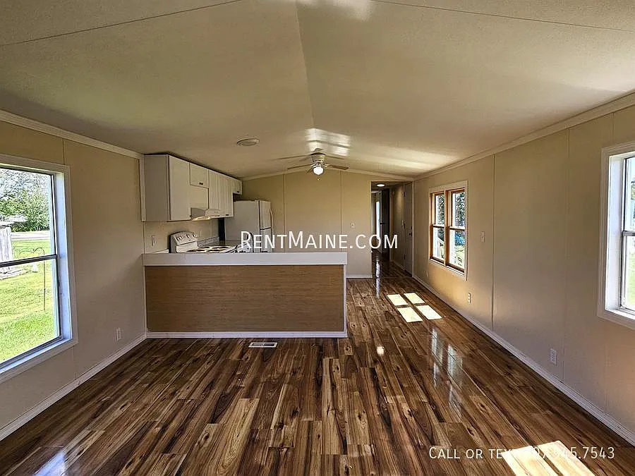 3 bed, $1,325 — Photo 3