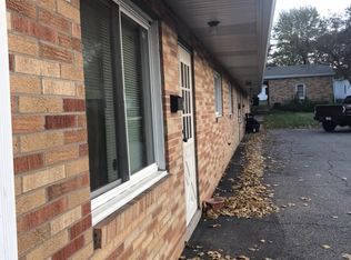 911 Hamilton St APT 3, Pekin, IL
