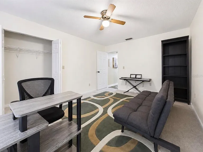 Pelican Ct — Photo 4