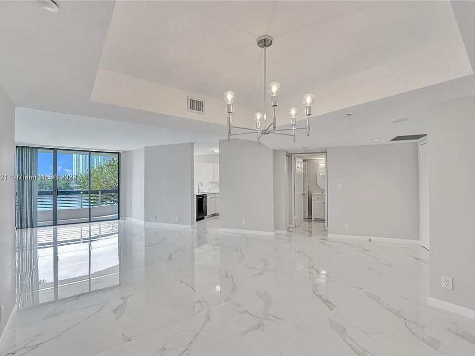 1st image of 19195 Mystic Pointe Dr APT 207