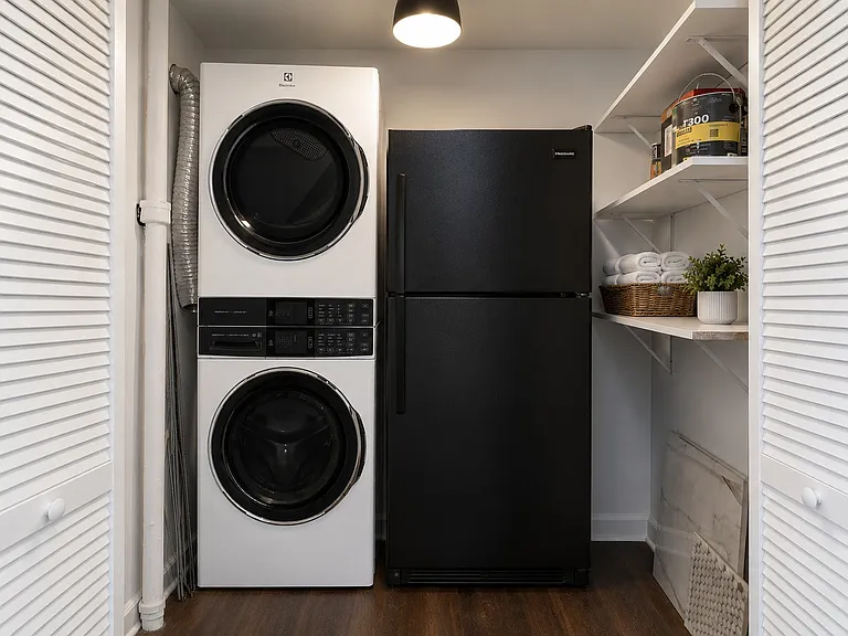 238 W 31st St #4W — Photo 13