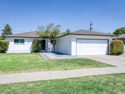 2307 E Saginaw Way, Fresno, CA, 93726