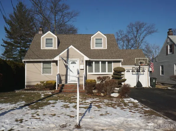 84 W Hill Rd, Colonia, NJ 07067