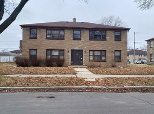 5882 N 32nd St, Milwaukee, WI 53209