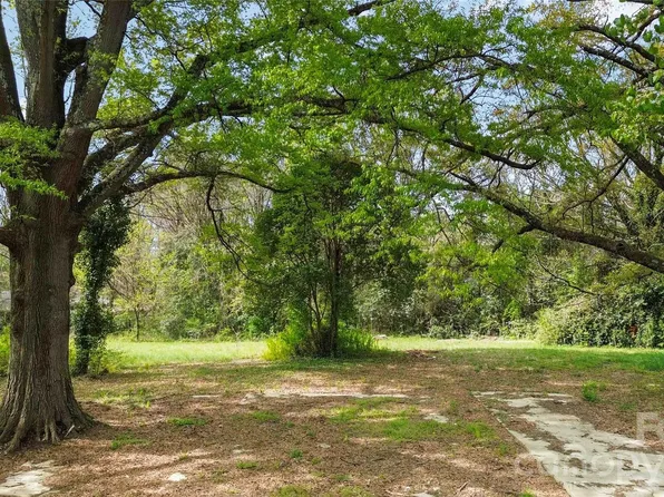 819 Interurban Ave, Charlotte, NC 28208