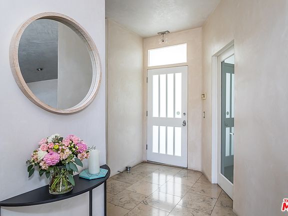 3rd image of 2115 3rd St Unit 203
