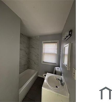 2nd image of 11745 Rossiter St