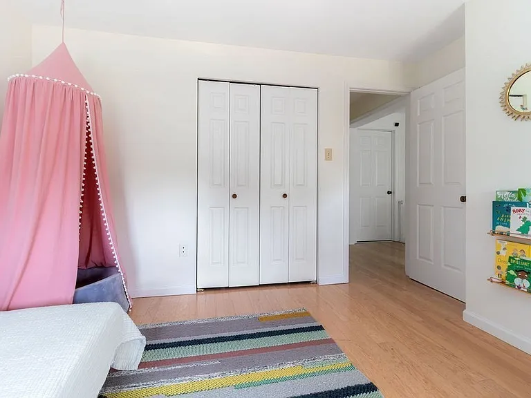 29 Angela Ln #29 — Photo 11
