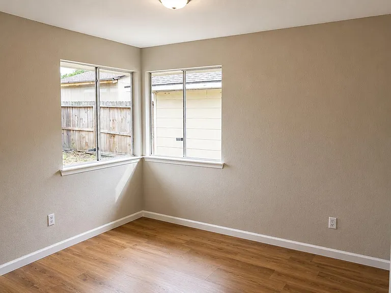 13619 Carsa Ln — Photo 8