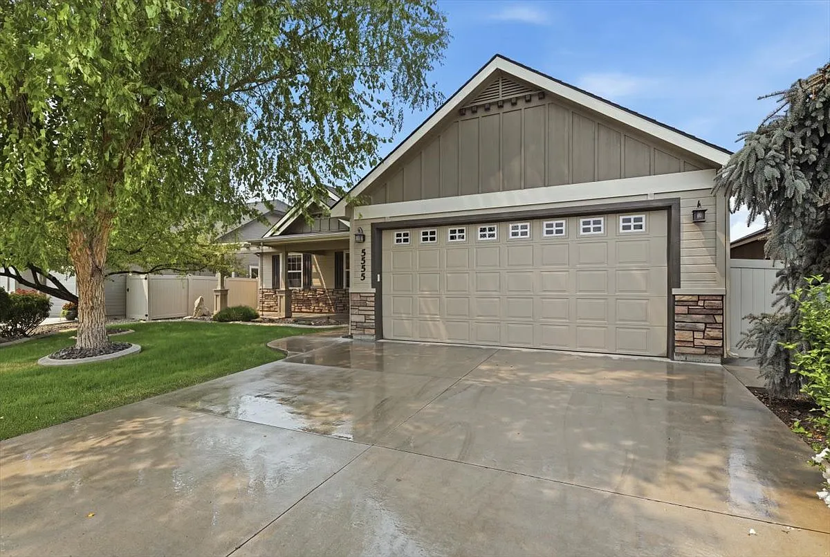 3 bed, 1736 sqft, $2,800 — Photo 2