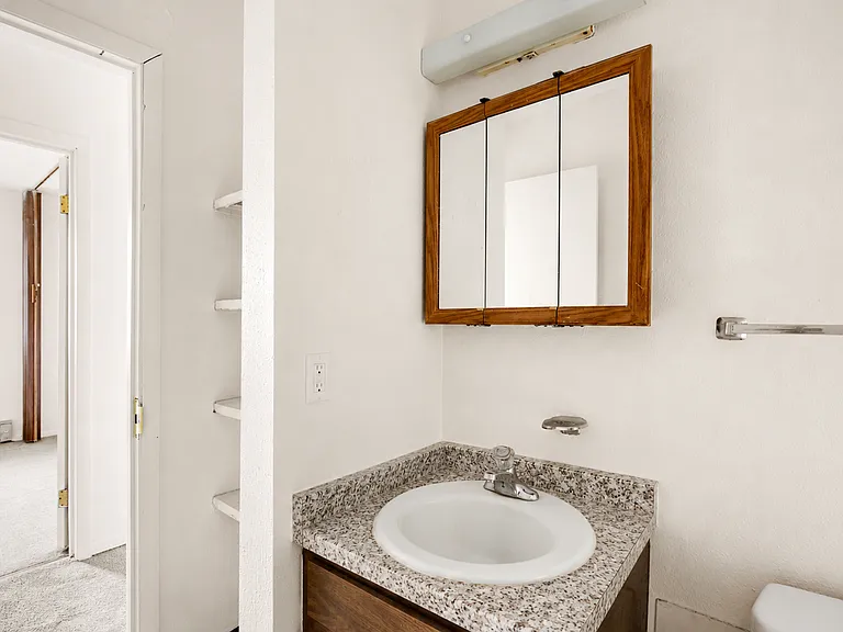 Plum Tree Apartments - 1 & 2 BEDROOMS — Photo 15