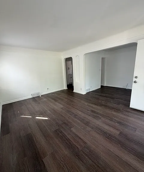 10945 Peerless St — Photo 3
