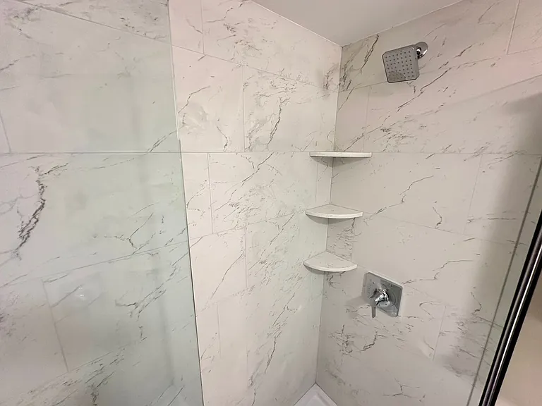 64 N Margin St #4R — Photo 14