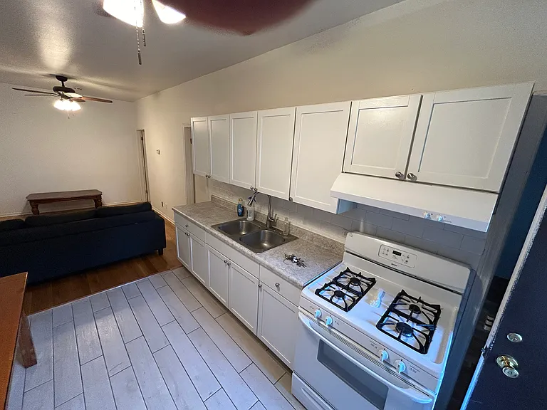 2246 W Taylor St #2-B — Photo 4