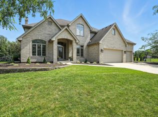 21785 Blue Bird Ln, Frankfort, IL 60423