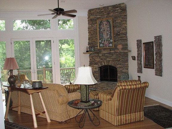 Great Room, 12 ft ceiling