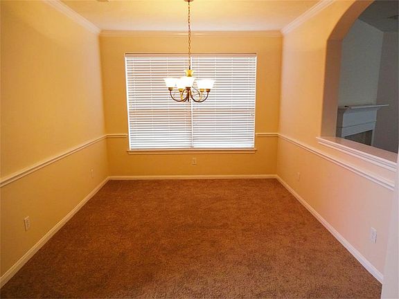 4th image of 4809 Lakefront Terrace Ct