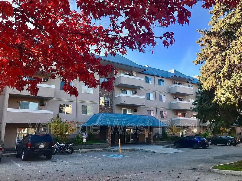 3180 De Montreuil Ct #105
