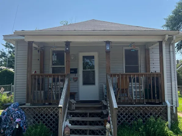 1020 Mechanic St, Pekin, IL 61554