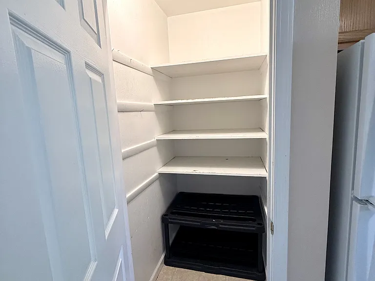 770 Deerfield Ln #4 — Photo 10