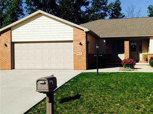 1674 Fairlawn St, Defiance, OH 43512