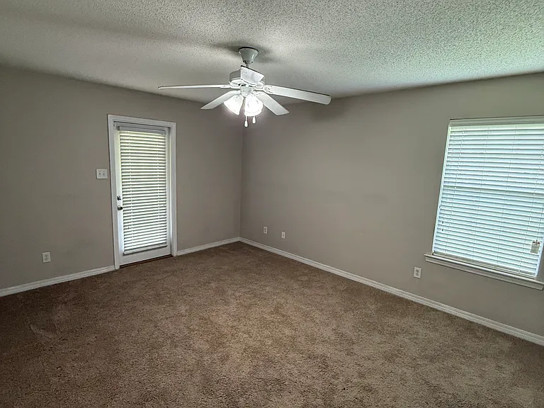 3050 Jersey Dr W — Photo 11