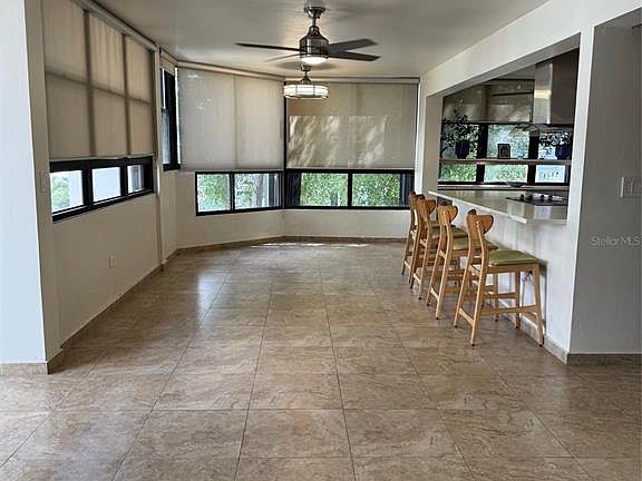 3rd image of 18 Taft S #2