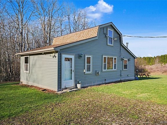 3rd image of 4334 Town Line Rd #9