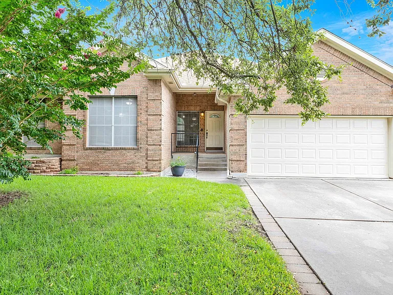 6412 Convict Hill Rd — Photo 1