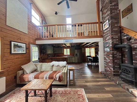 4th image of 373 Tom Leighton Point Road