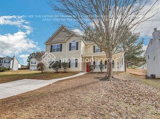 4099 Robin Cir, Atlanta, GA 30349