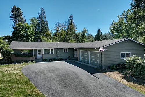 18021 Issaquah Hobart Rd SE Photo 1