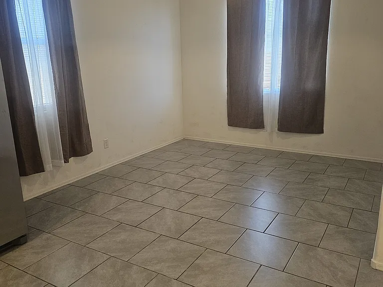 1650 E Jardin Pl — Photo 6