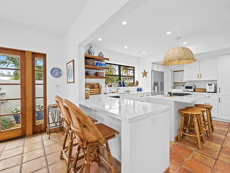 1511 E Lake Dr — Photo 15