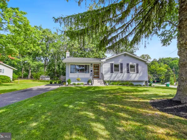 220 Hutton St, Gaithersburg, MD 20877