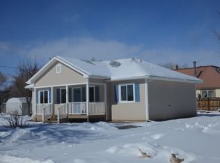 340 W 3rd St, De Beque, CO 81630