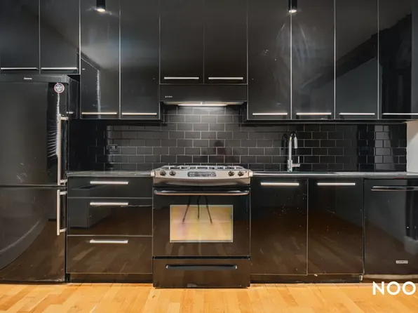 487 Keap Street image 2 of 22