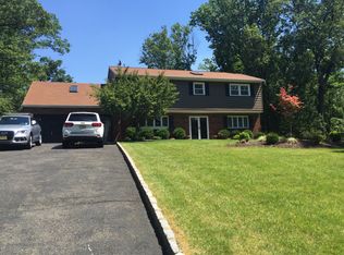44 Brookside Ter, North Caldwell, NJ 07006
