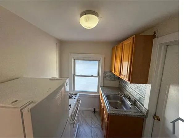 872-874 S 15th St #3, Newark, NJ 07108