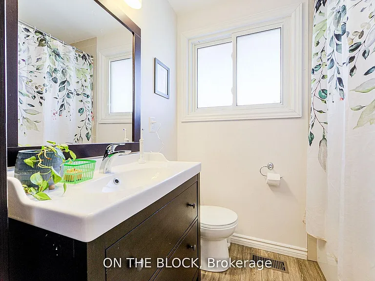 151 Nugent Dr #UPPER — Photo 14