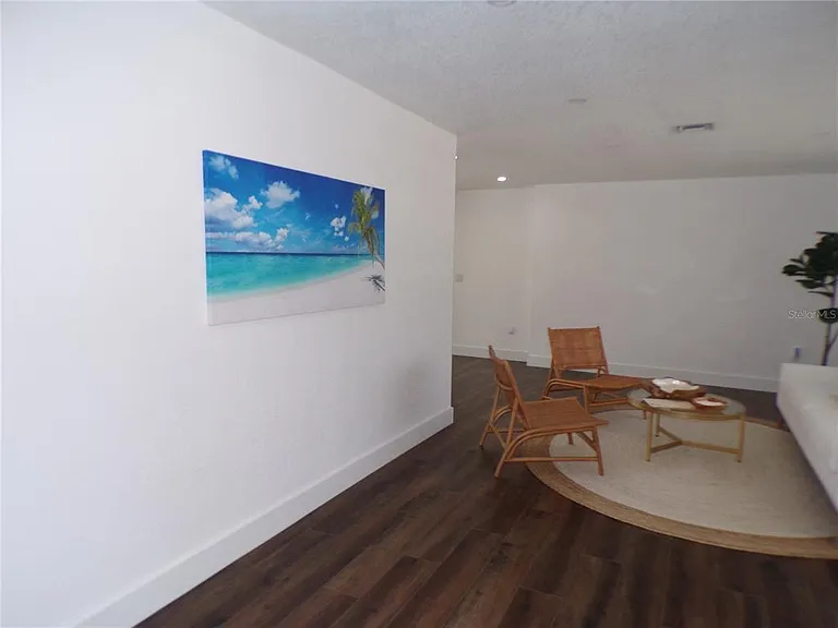1802 Los Alamos Dr — Photo 5