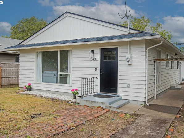 1540 Juniper St, Junction City, OR 97448