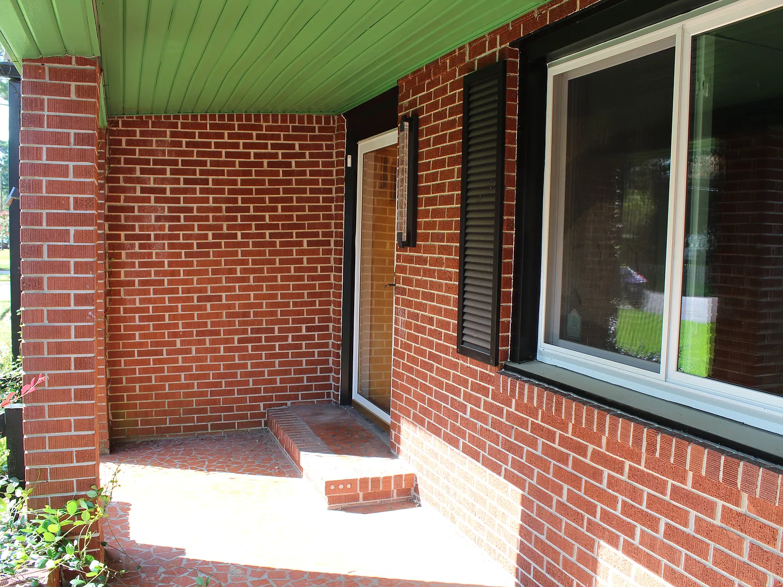 3 bed, 1615 sqft, $2,600 — Photo 3