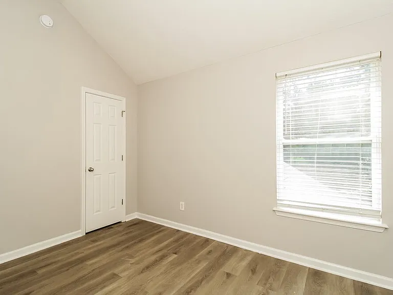 2264 Crossrail Dr — Photo 14