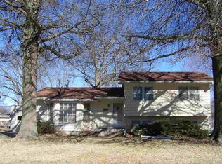 1616 N 12th St, Beatrice, NE 68310