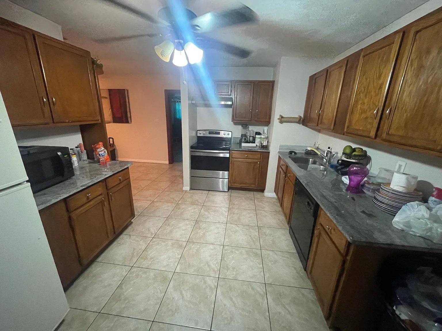901 S Park Ct — Photo 4